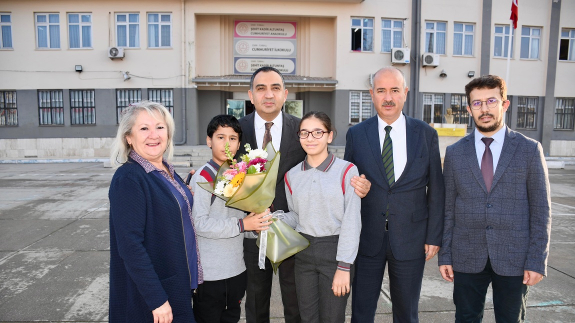 Torbalı Kaymakamımız Sayın Adem Çelik okulumuzu ziyaret ettiler