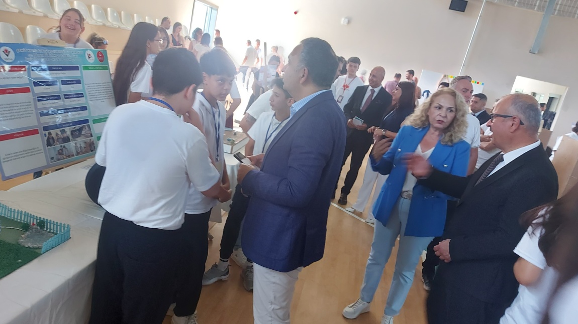 TÜBİTAK 4006-C Bilim Fuarı'na 7 projeyle katıldık